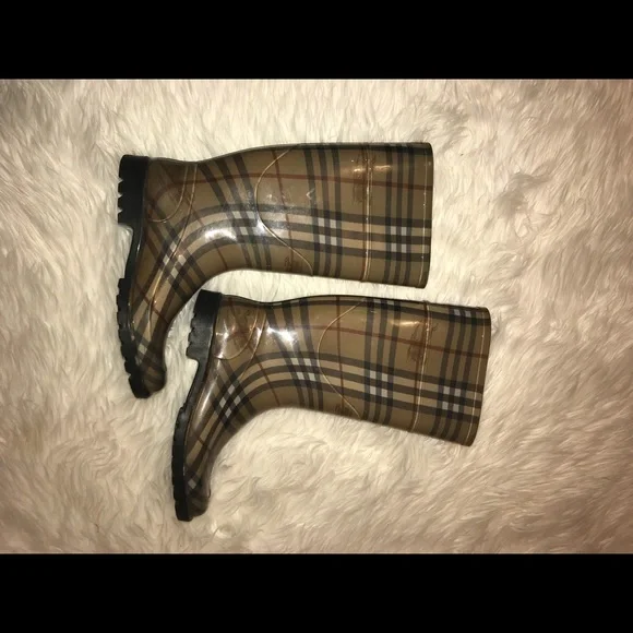 💰Sale💰 Burberry Rain Boots - Picture 4 of 5